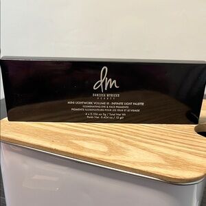 Danessa Myricks Infinite Light Palette